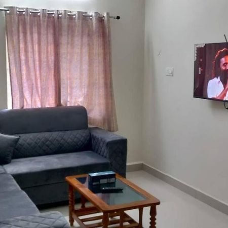 Servostay 2 Bhk Fully Furnished In Hafeezpet #302 Hajdarabad Zewnętrze zdjęcie